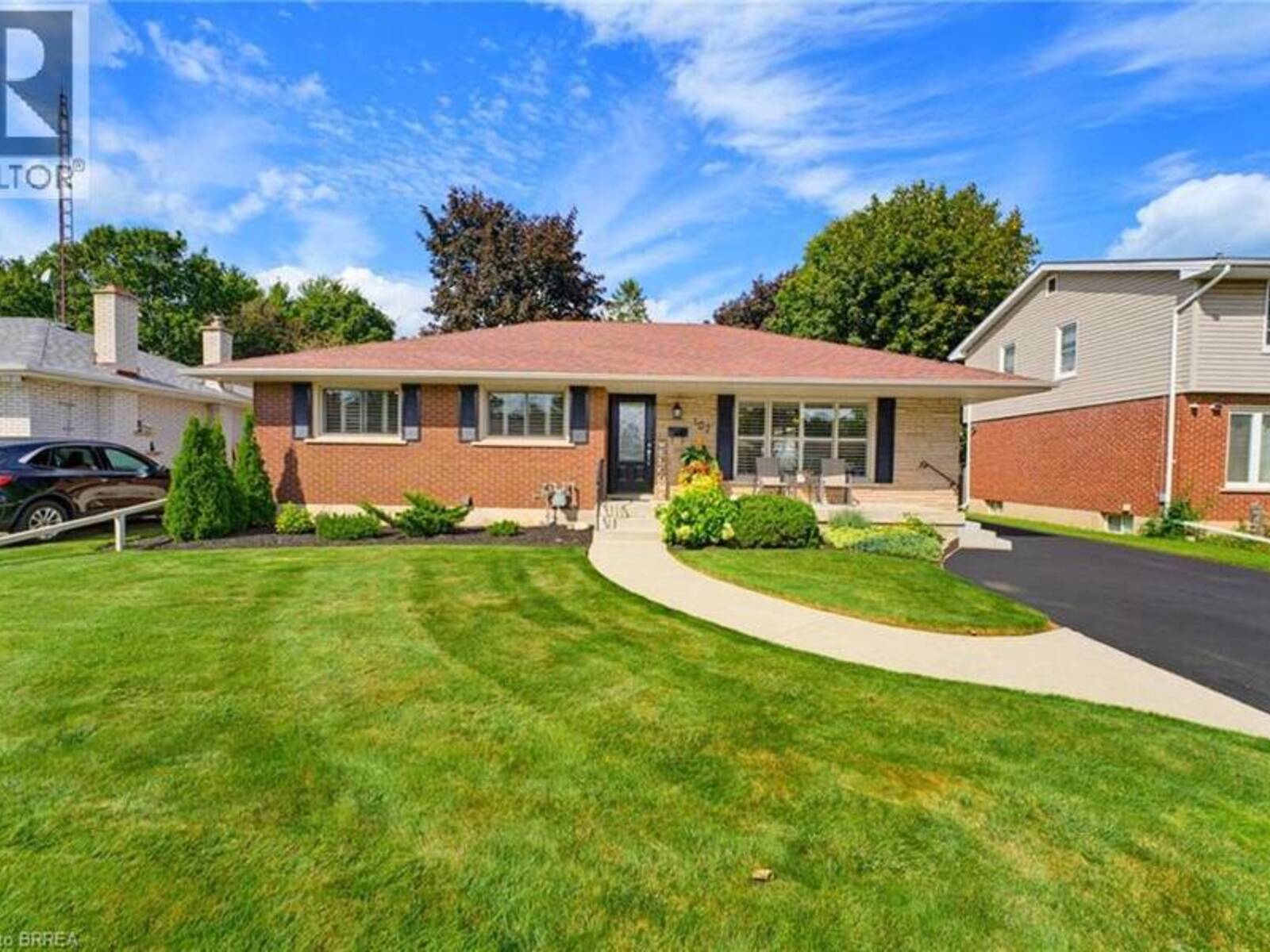 107 PUSEY Boulevard, Brantford, Ontario N3R 2S6