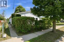 8 RUSSELL Street | Brantford Ontario | Slide Image Eleven