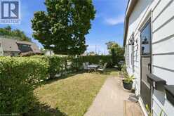 8 RUSSELL Street | Brantford Ontario | Slide Image Two