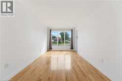 805 TATE Avenue | Hamilton Ontario | Slide Image Six