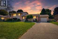 27 BRIER Crescent | Brantford Ontario | Slide Image Three