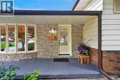 15 CANARY Drive | Brantford Ontario | Slide Image Four