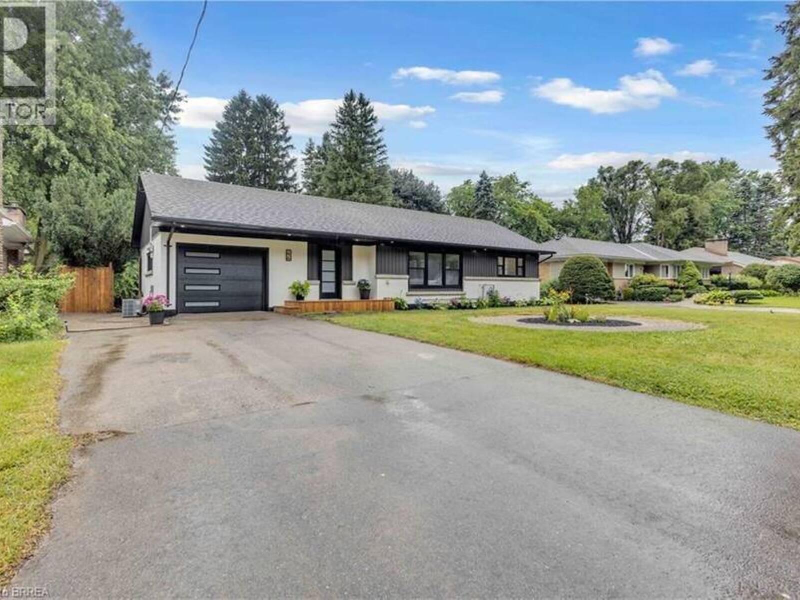 44 TYRELL Street, Simcoe, Ontario N3Y 2H4