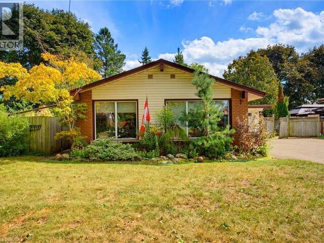 11 REDWOOD Road Brantford Ontario, N3R 3M2 - 3 Bedrooms Home For Sale