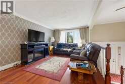 32 WEDGEWOOD Drive | Brantford Ontario | Slide Image Four