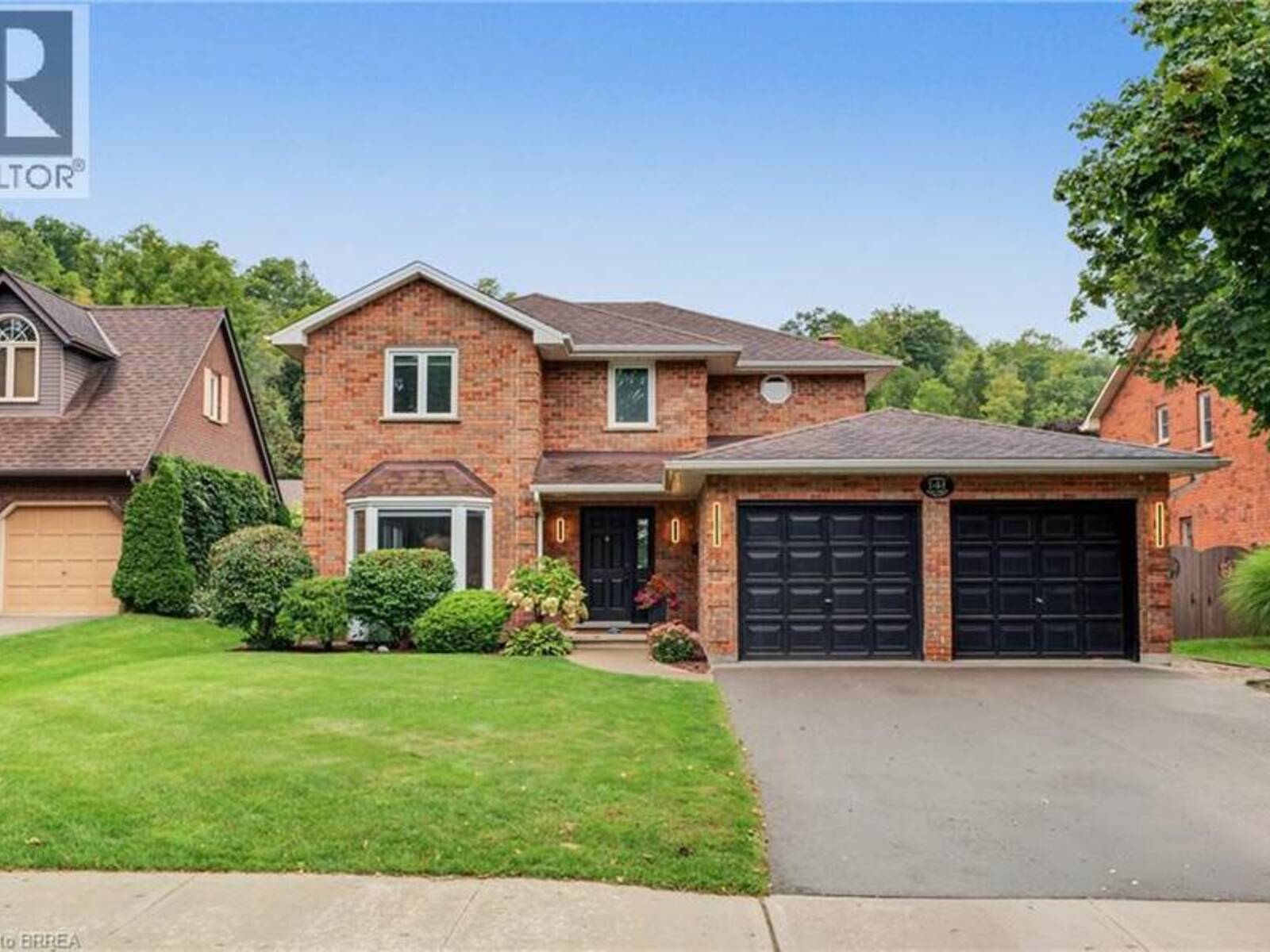 141 RACE Street, Paris, Ontario N3L 3X2