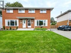 35 COACHWOOD Road Brantford Ontario, N3R 3R5