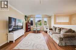 64 BLACKFRIAR Lane | Brantford Ontario | Slide Image Eight