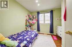 64 BLACKFRIAR Lane | Brantford Ontario | Slide Image Twenty-two
