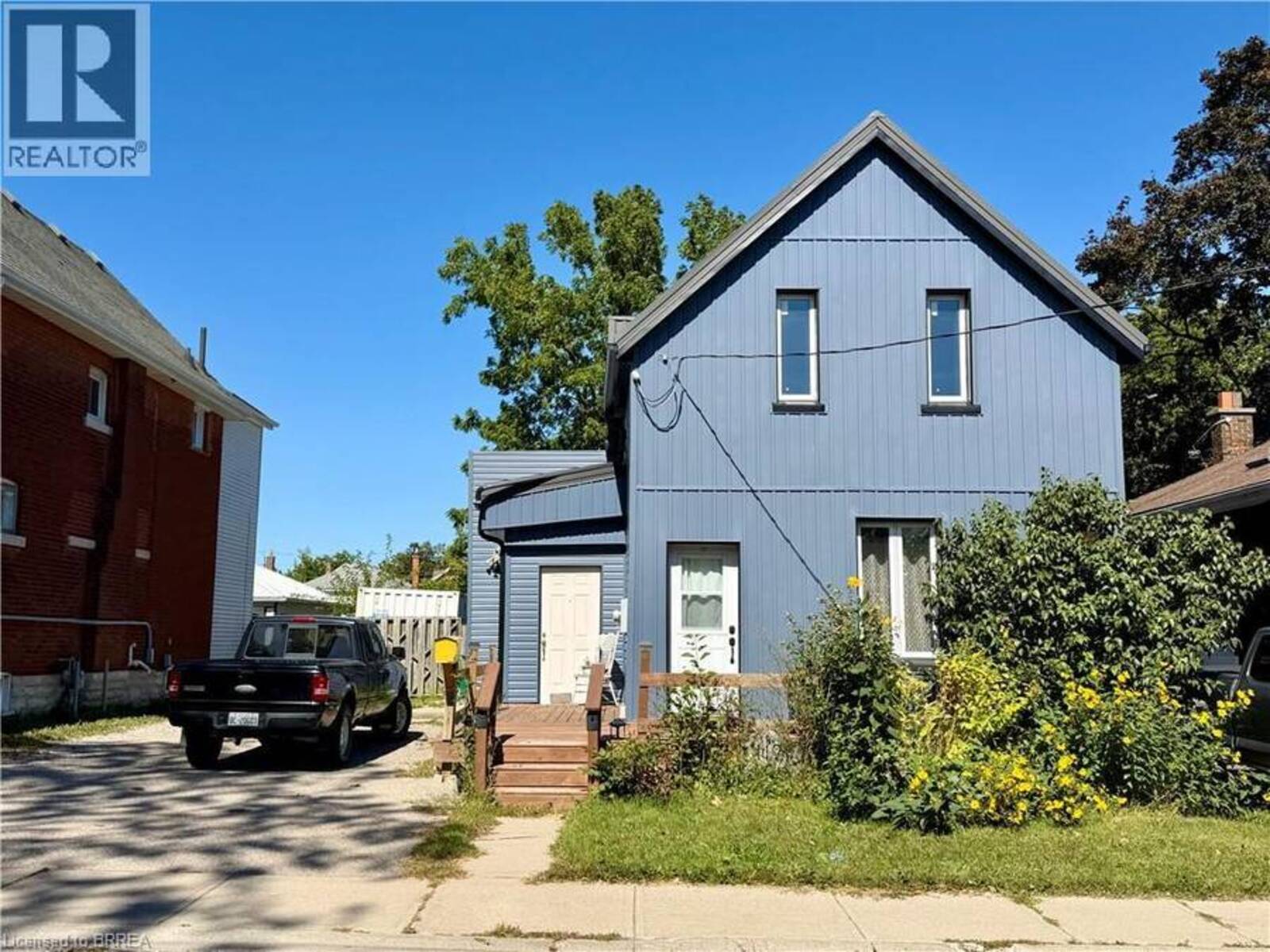 112 ARTHUR Street, Brantford, Ontario N3S 3J4