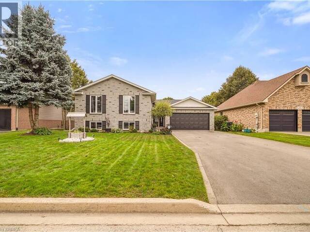 26 MACPHERSON Drive Paris Ontario, N3L 4C6 - 5 Bedrooms Home For Sale