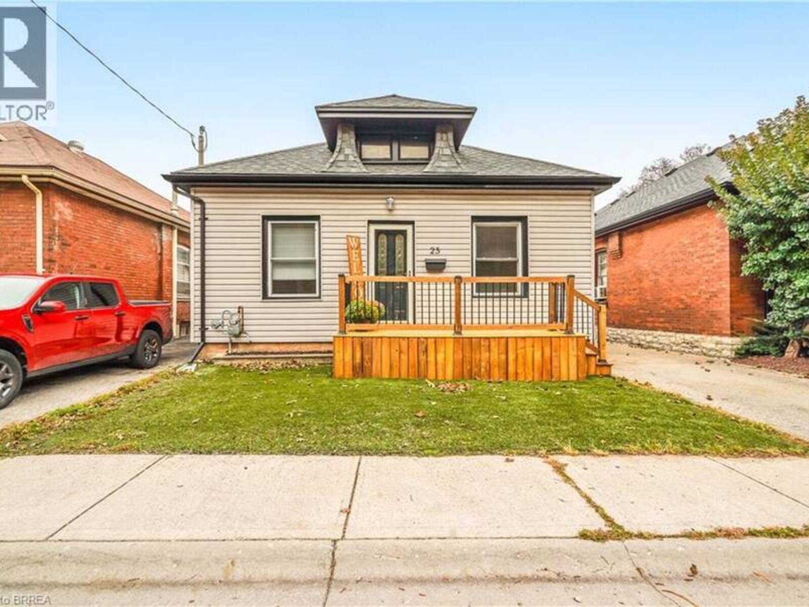 25 ALONZO Street, Brantford, Ontario N3R 1A1
