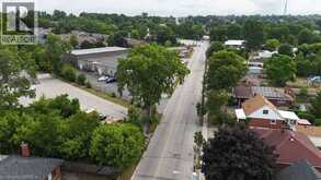 25 HENRY Street | Brantford Ontario | Slide Image Twenty-seven