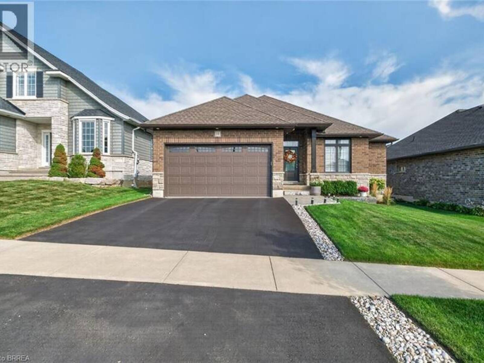 14 MASTERS Lane, Paris, Ontario N3L 0H3