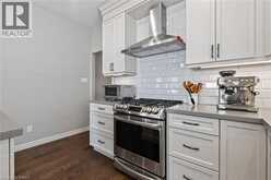 14 MASTERS Lane | Paris Ontario | Slide Image Nine