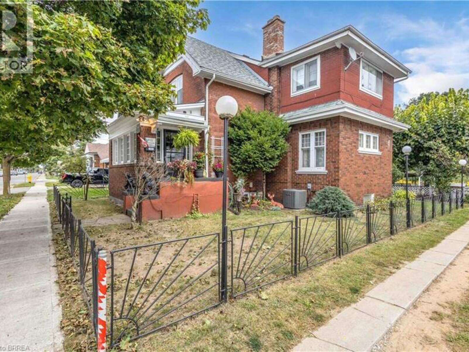 113 SYDENHAM Street, Brantford, Ontario N3R 3Y7