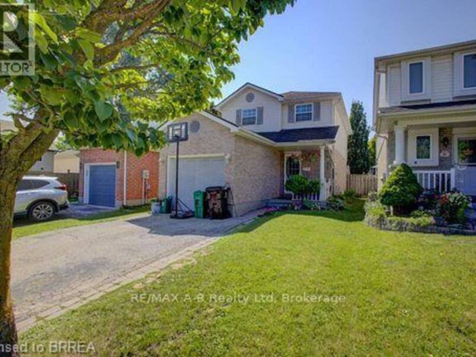 223 MELRAN Drive, Cambridge, Ontario N3C 4E5