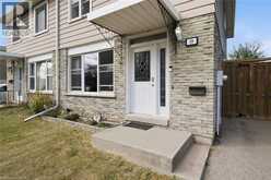 39 MAGNOLIA Drive | Paris Ontario | Slide Image Four