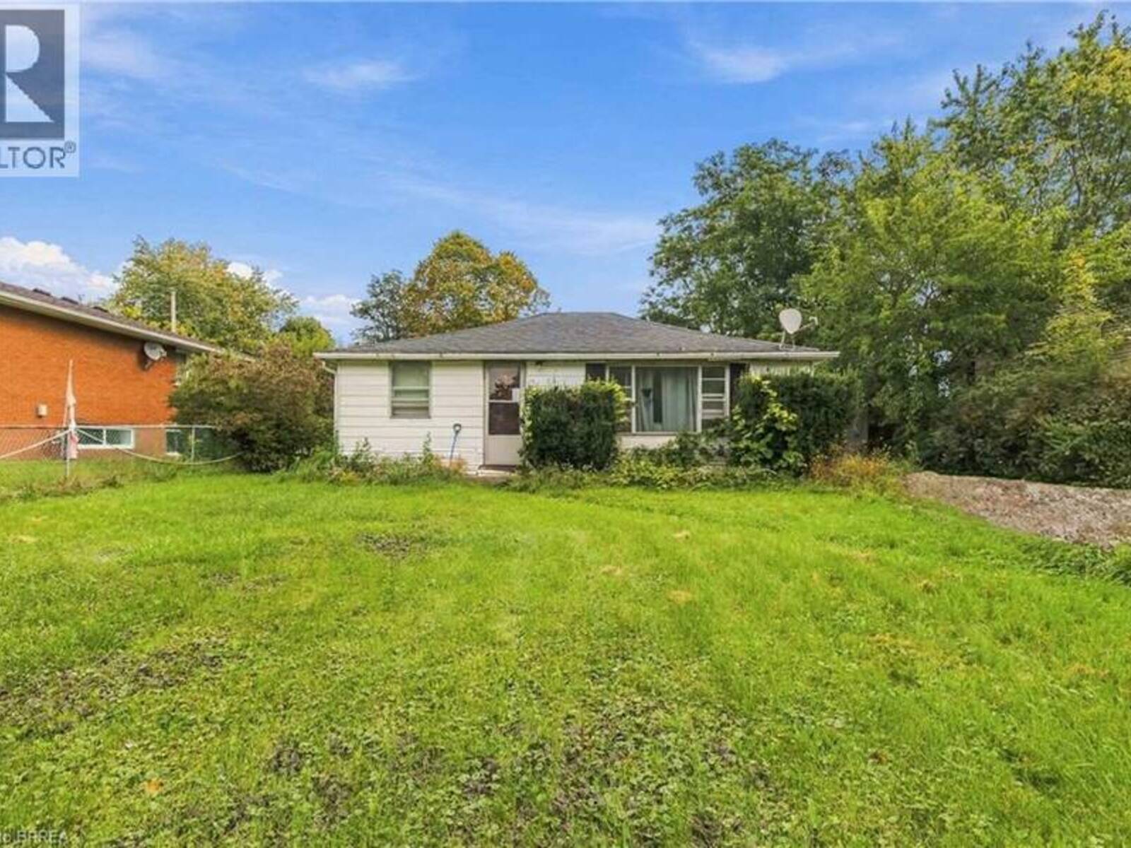 20 MARDON Avenue, Port Dover, Ontario N0A 1N8