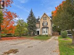 107 CAYLEY Street Walkerton Ontario, N0G 2V0