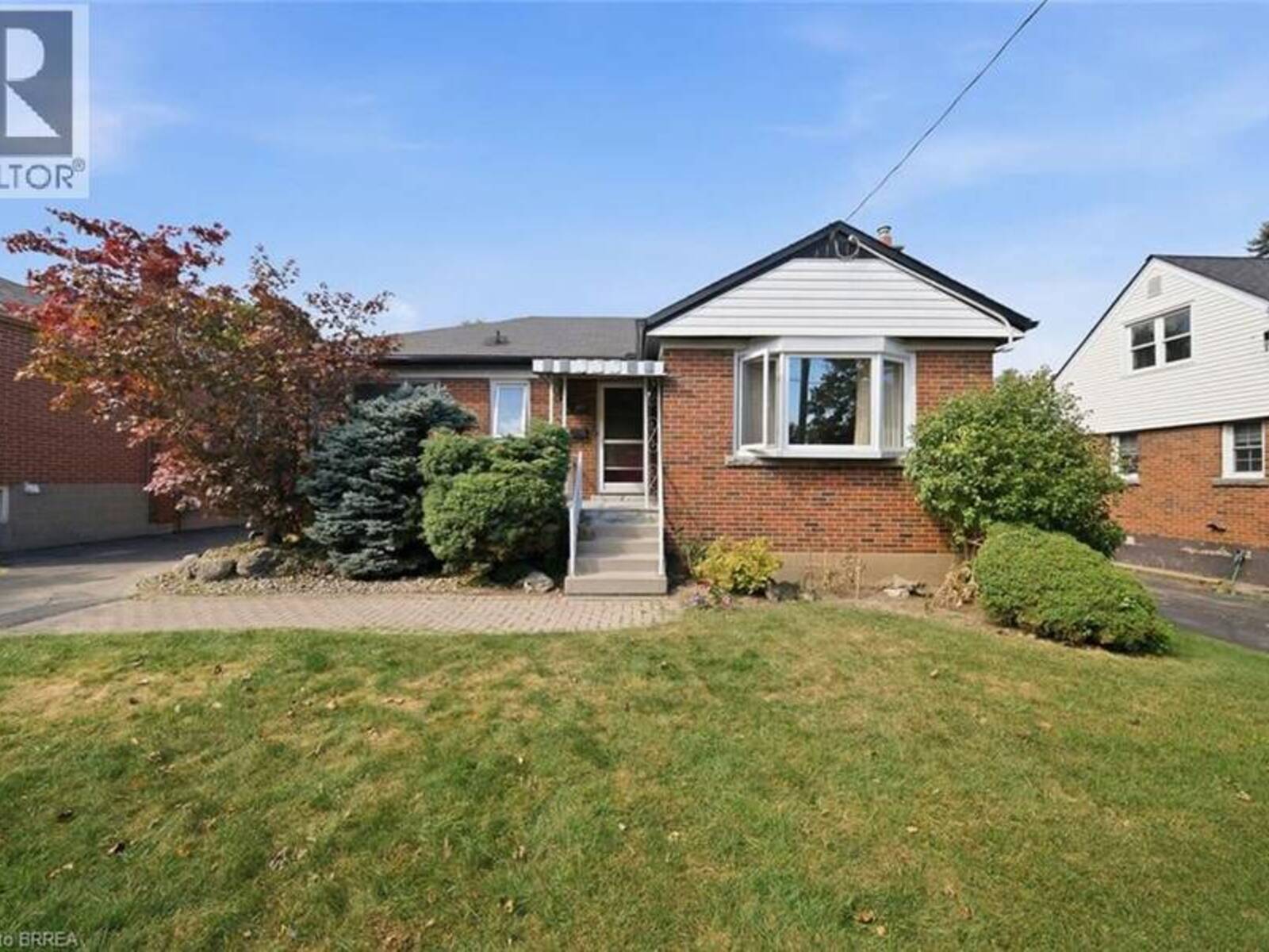 138 WEST 23RD Street, Hamilton, Ontario L9C 4V7