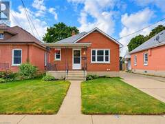 52 BURWELL Street Brantford Ontario, N3T 4T7