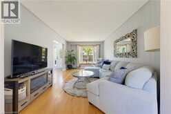 9 ONSLOW Court | Oakville Ontario | Slide Image Five