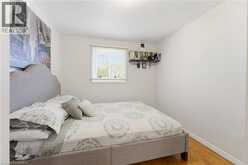 9 ONSLOW Court | Oakville Ontario | Slide Image Eleven