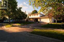20 JAPONICA Crescent | Brantford Ontario | Slide Image Three