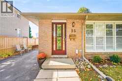 35 IVANHOE Road | Brantford Ontario | Slide Image Four
