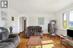 66 WALTER Avenue N | Hamilton Ontario | Slide Image Nine