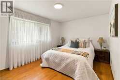 22 APPLEWOOD Crescent | Guelph Ontario | Slide Image Seventeen
