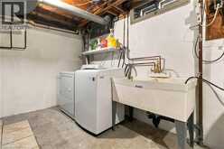 22 APPLEWOOD Crescent | Guelph Ontario | Slide Image Thirty