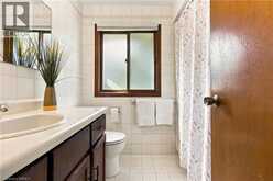 22 APPLEWOOD Crescent | Guelph Ontario | Slide Image Eleven