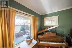 75 WALNUT Street | Paris Ontario | Slide Image Ten