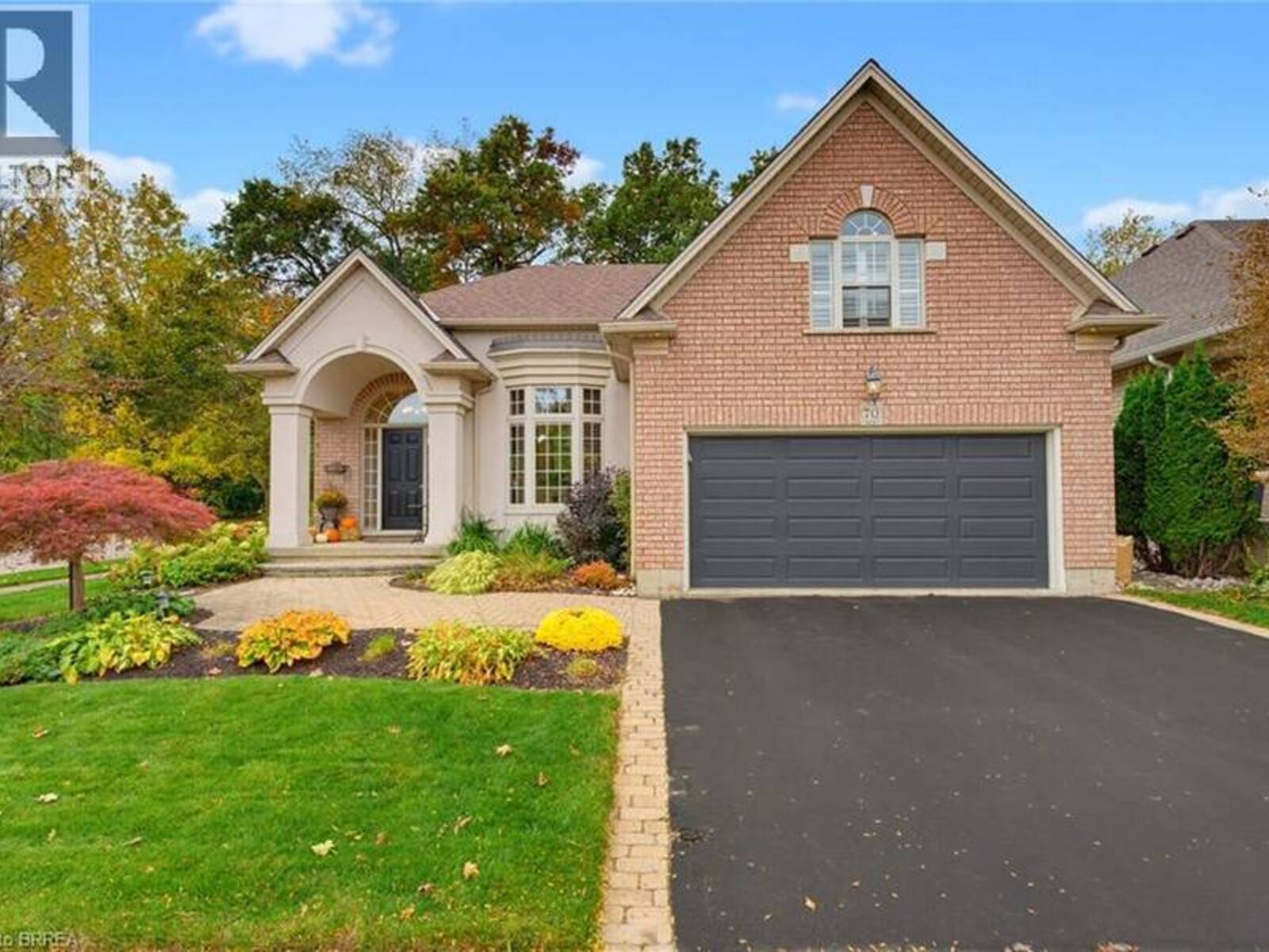 70 CARMICHAEL Crescent, Brantford, Ontario N3R 8A9