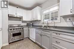 36 ALEXANDER Drive | Brantford Ontario | Slide Image Four