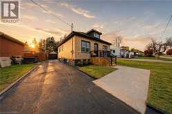 24 PARK Road N | Brantford Ontario | Slide Image Two