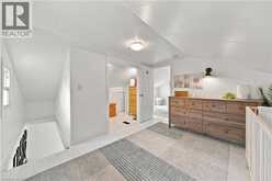 98 DUNDAS Street W | Paris Ontario | Slide Image Nineteen