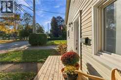 98 DUNDAS Street W | Paris Ontario | Slide Image Thirty-two