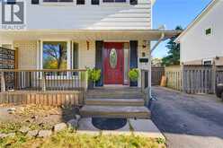 9 ONSLOW Court | Oakville Ontario | Slide Image Two