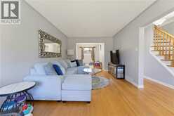 9 ONSLOW Court | Oakville Ontario | Slide Image Four