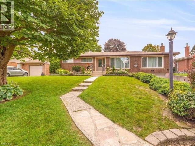 25 BRIER Crescent Brantford Ontario, N3R 3M5 - 3 Bedrooms Home For Sale