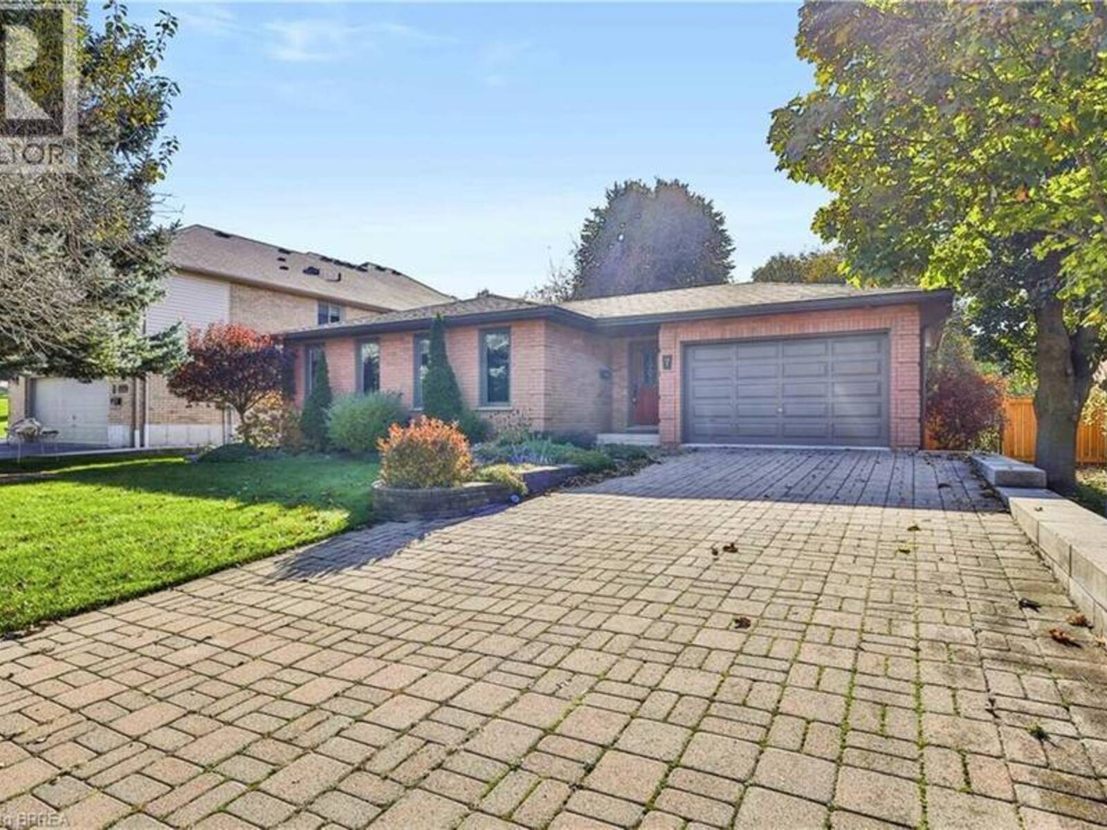 7 CHARLTON Drive, Paris, Ontario N3L 3P4