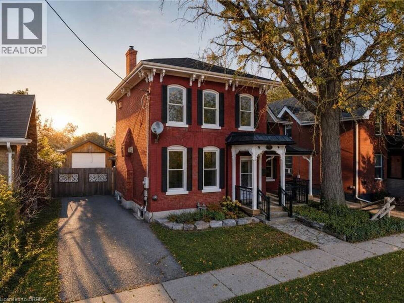 74 RICHMOND Street, Brantford, Ontario N3T 3Y5