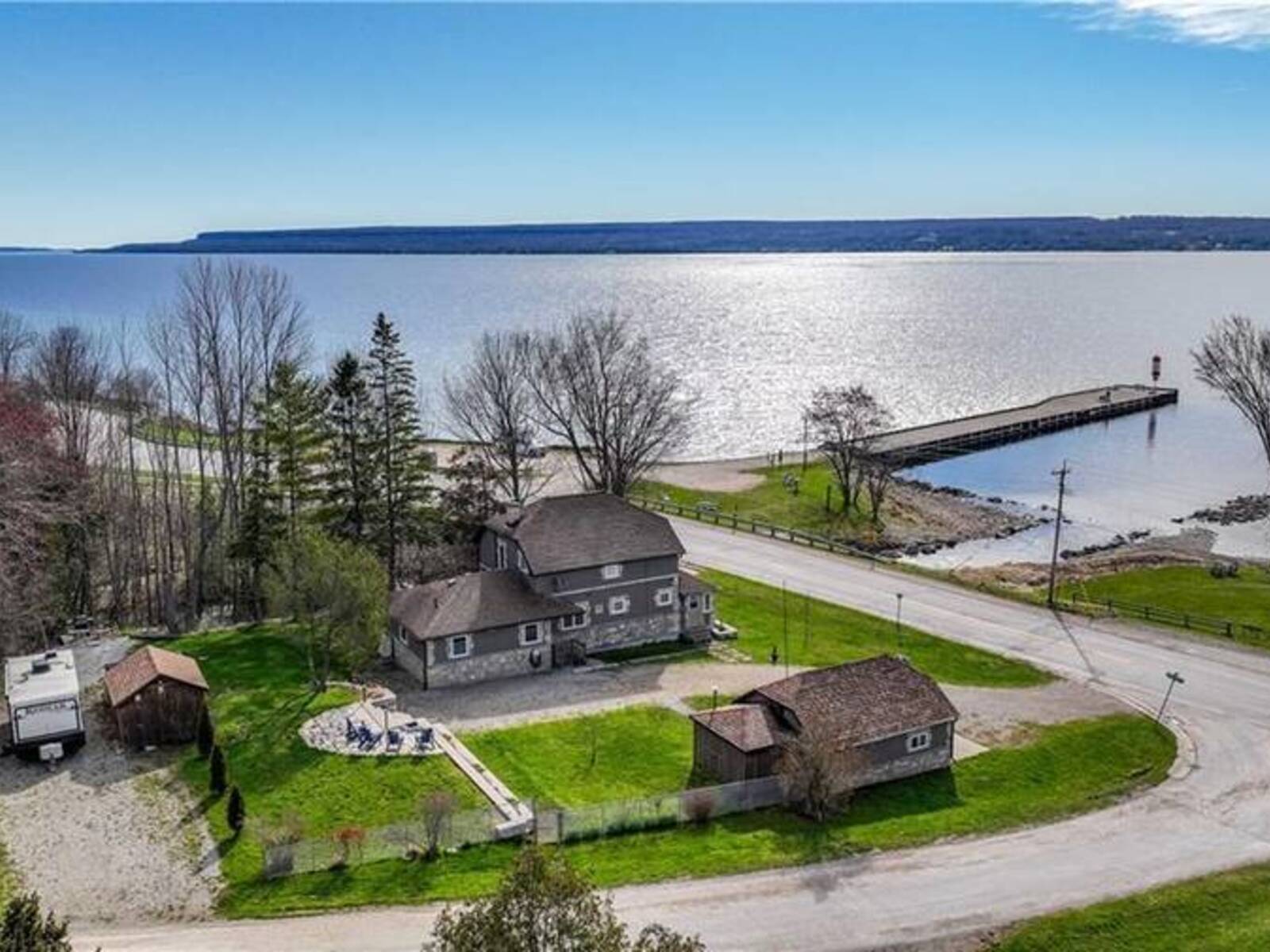 204 BRUCE RD 9, Colpoys Bay, Ontario N0H 2T0