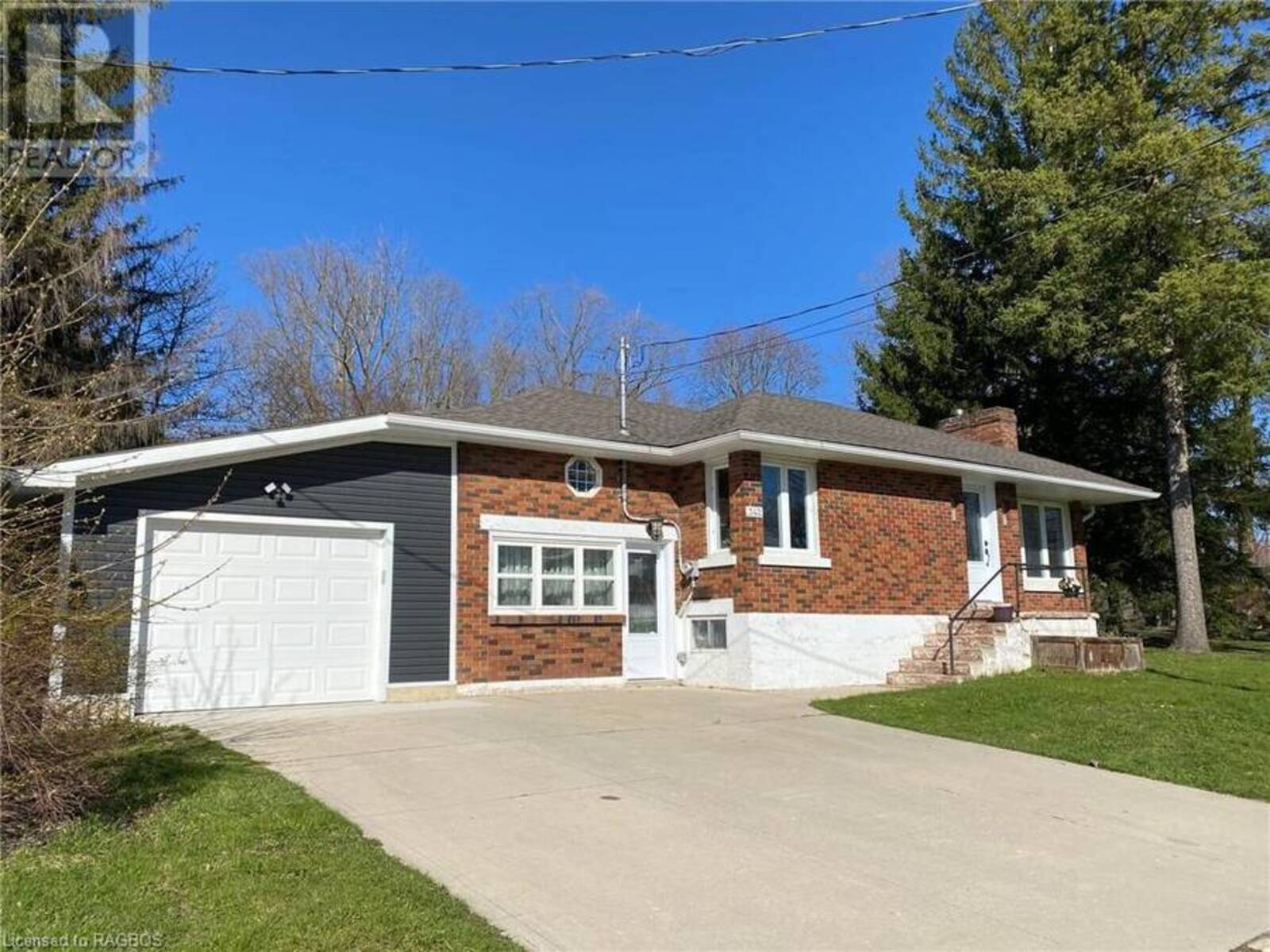 342 MAIN STREET NORTH, Mount Forest, Ontario N0G 2L2