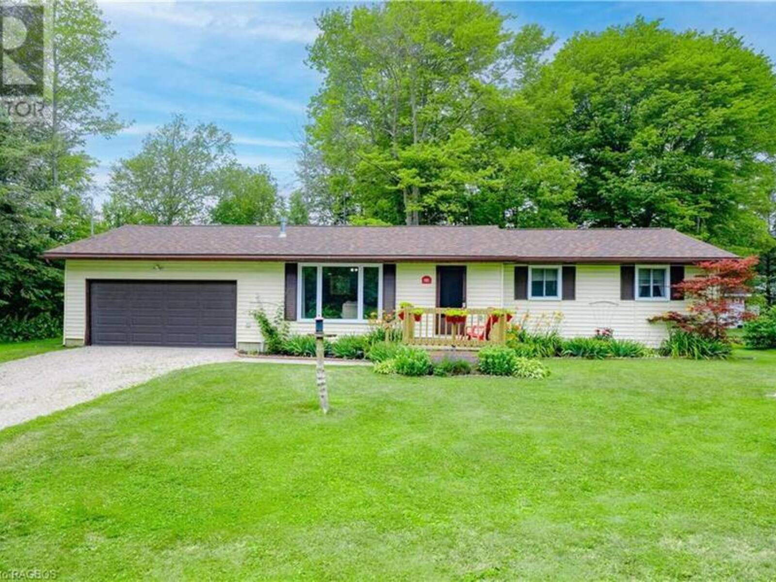 314 TYENDINAGA Road, Point Clark, Ontario N2Z 2X3