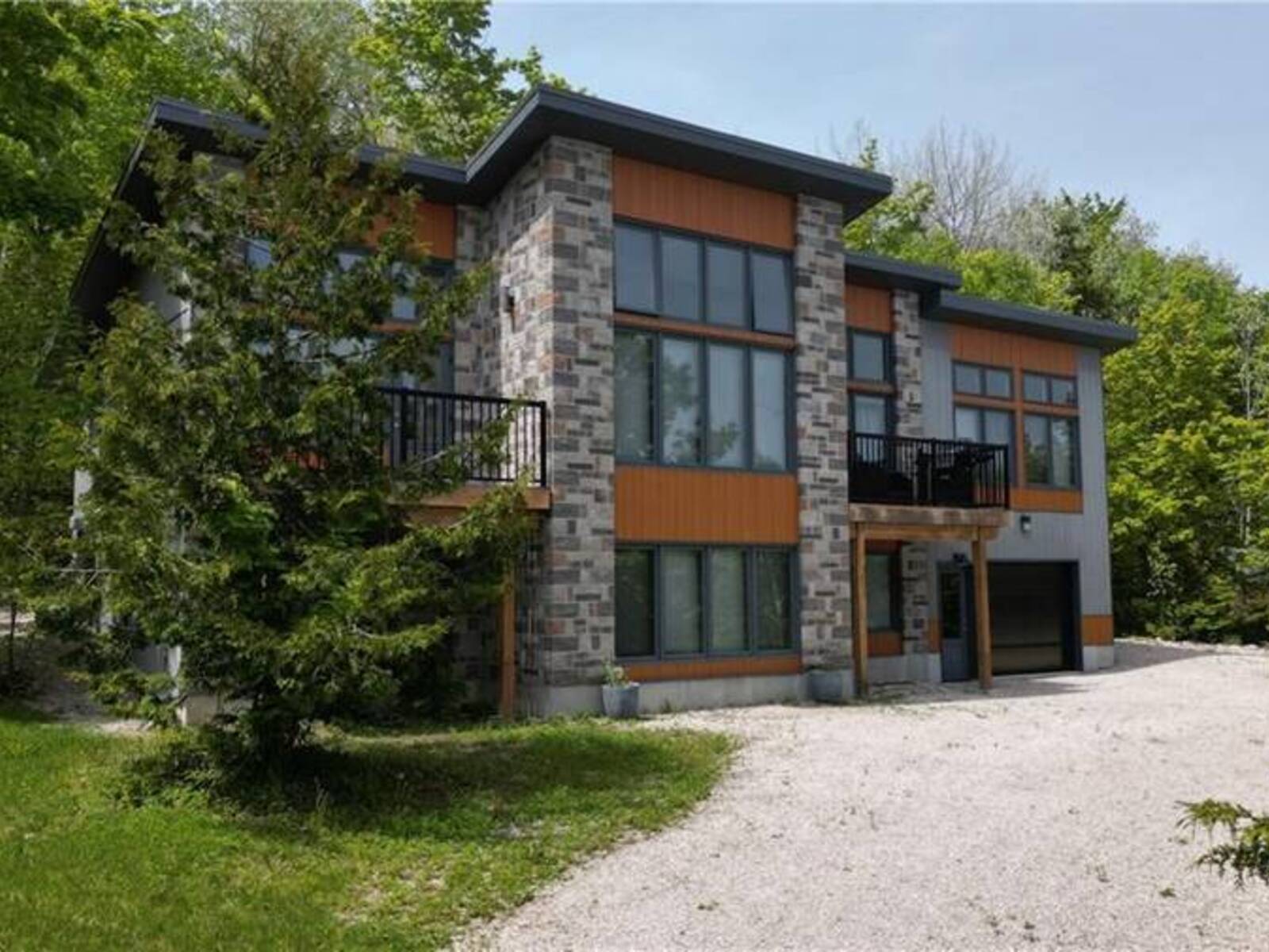 17 SHORELINE Drive, Miller Lake, Ontario N0H 1Z0