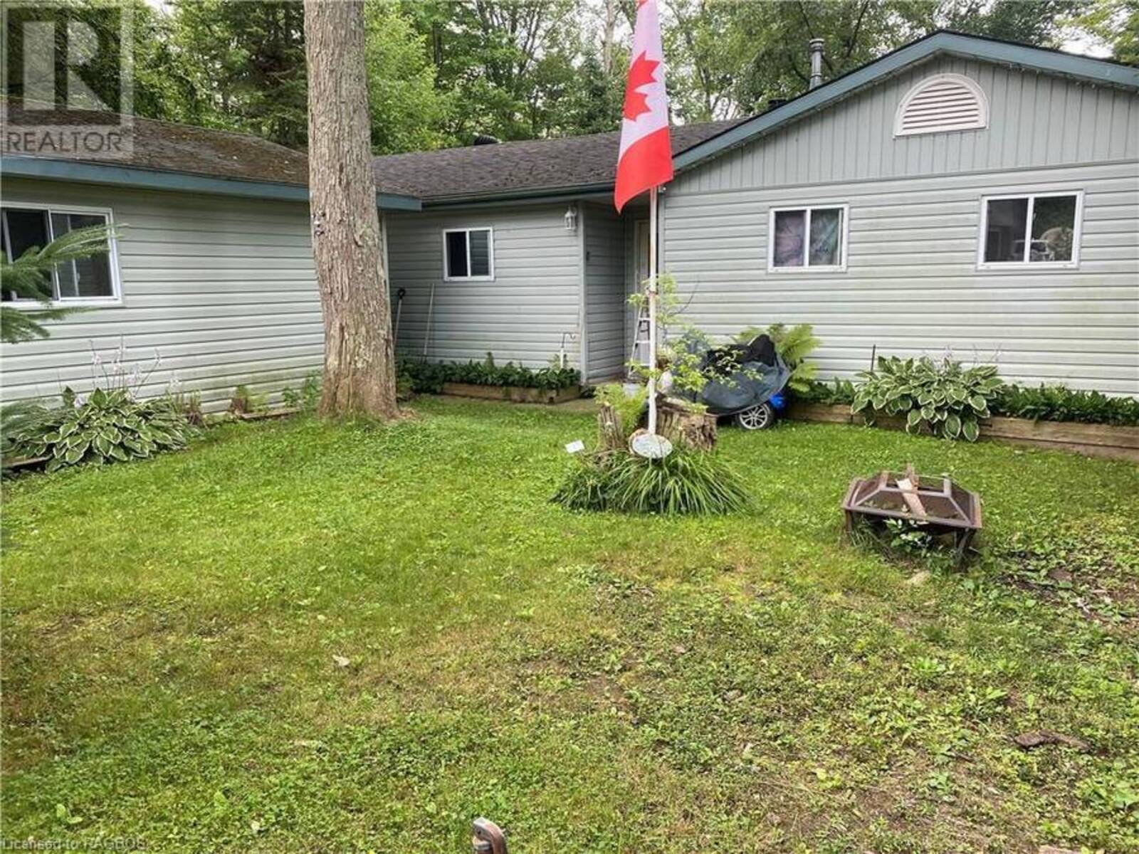 525 ATTAWANDARON Road, Point Clark, Ontario N2Z 2X3